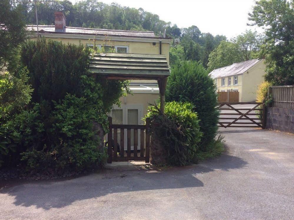 Afon Duad Inn Cwm-Duad Luaran gambar